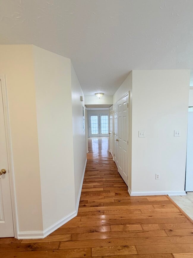 Building Photo - 218 Wayne Dr