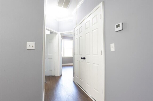 Building Photo - 4871 Pinnacle Dr