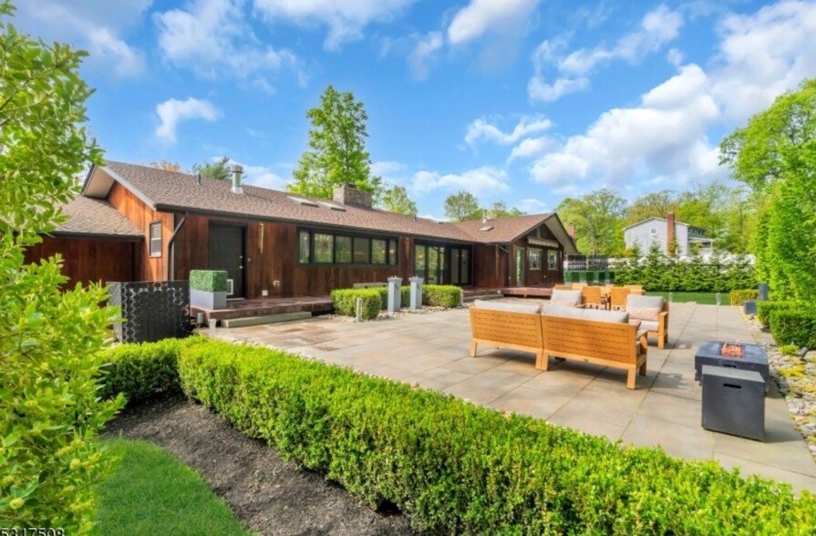 Building Photo - 792 Partridge Dr