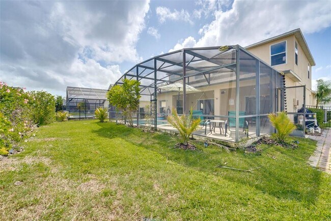 Building Photo - 441 Balmoral Dr