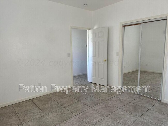 Building Photo - 746 N Williams St