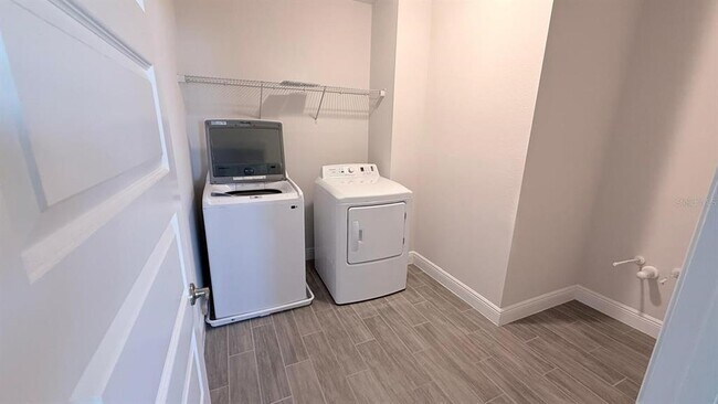 Building Photo - 17834 Adrift Rd