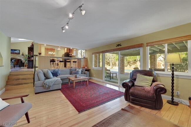 Building Photo - 5844 Buhl Ct