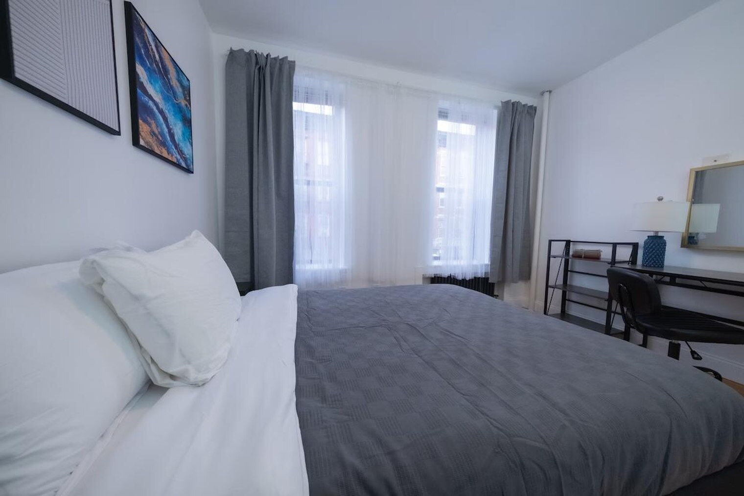 Building Photo - 302 E 104th St