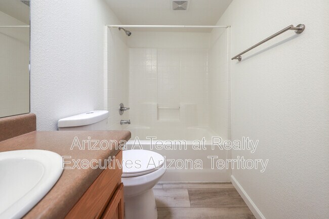 Building Photo - 3167 W Alexanderwood Dr