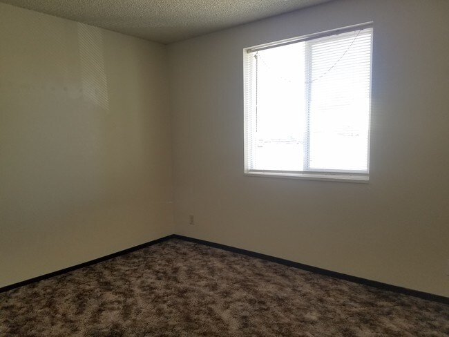 Building Photo - 1830 Idaho St