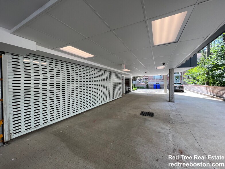 Building Photo - 20 Marion St