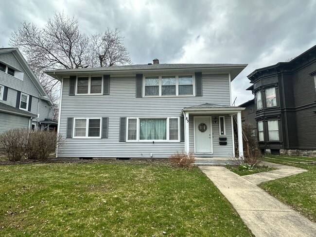 Primary Photo - 85 Garrison Ave