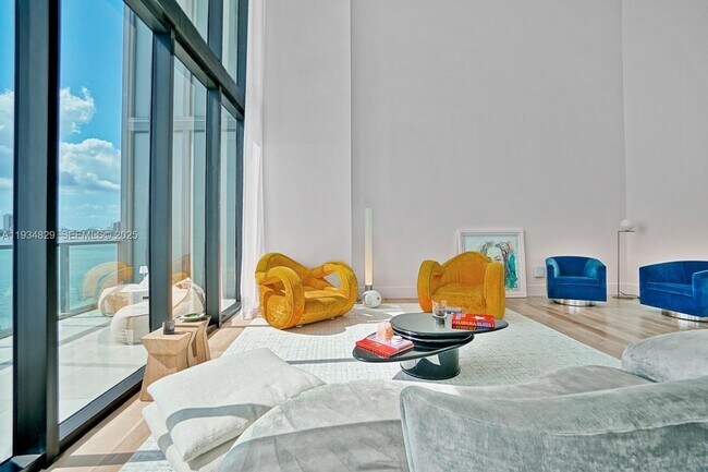 Building Photo - 788 NE 23rd St