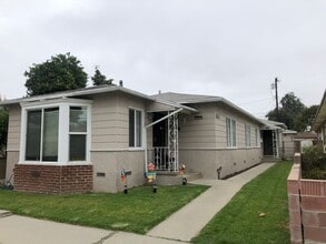 Building Photo - SCOTT 110-112