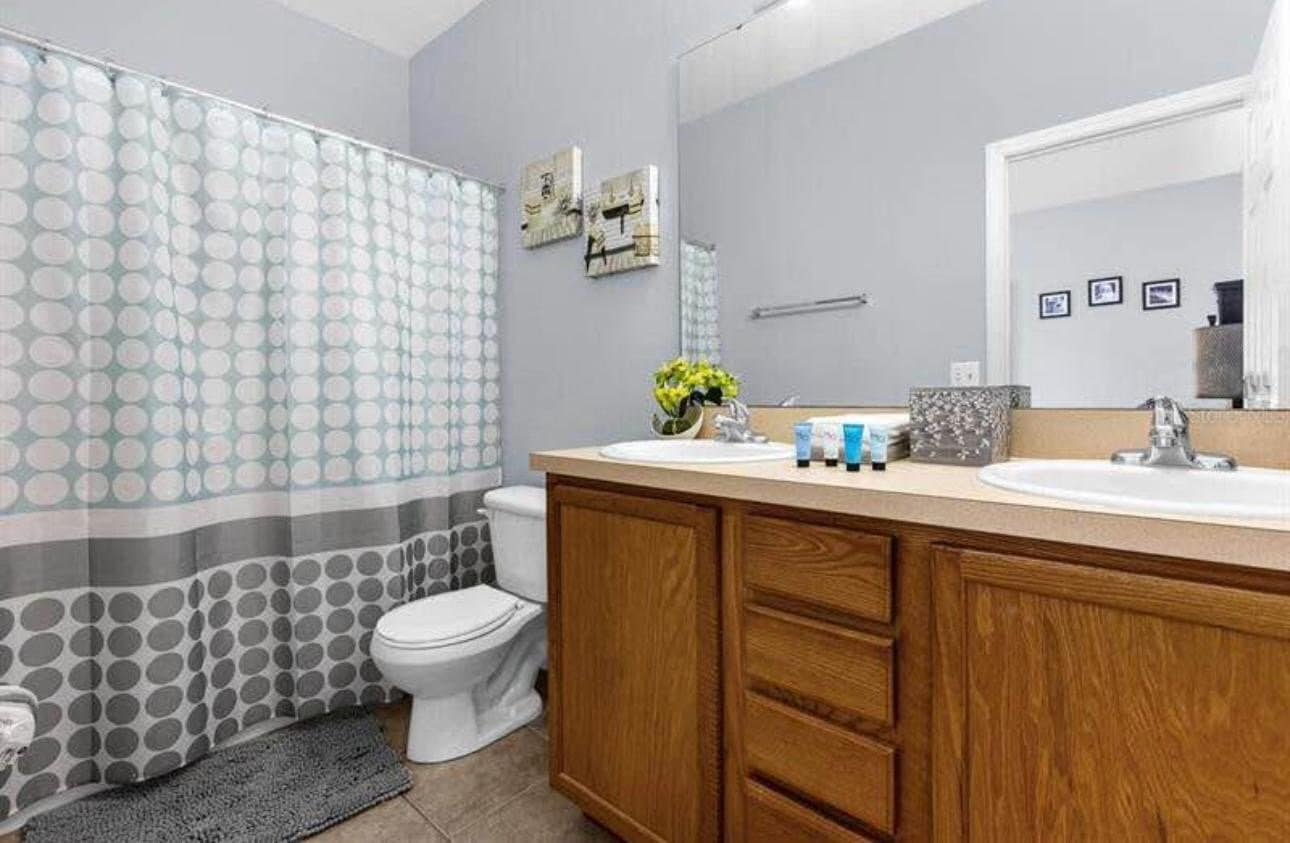 Building Photo - 1711 Retreat Cir