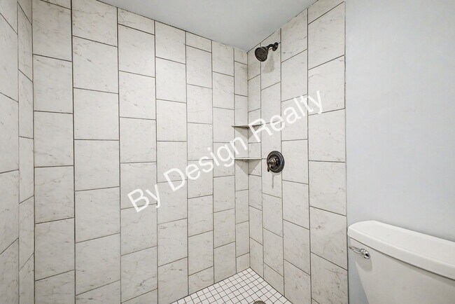Building Photo - Mid Century Ranch Home on 2+ Acres with Private Pool - Mountain & City Views