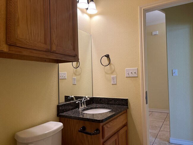 Building Photo - 2565 Sands Dr