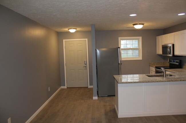 Building Photo - 165-167 Oak St