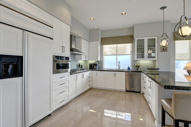 Building Photo - 336 Tomahawk Dr