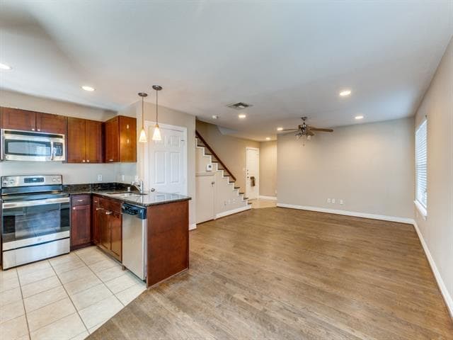 Building Photo - 4708 Bradford Dr