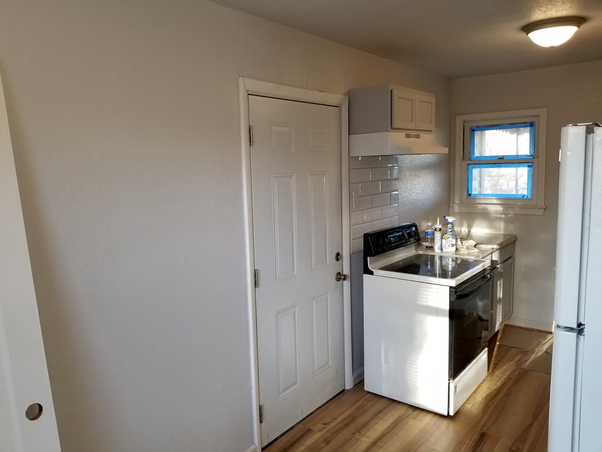 Renovated kitchen - 1439 N Olympia Ave