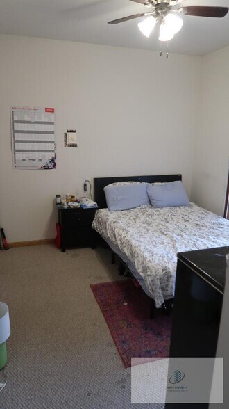 Building Photo - 1446 W Chicago Ave