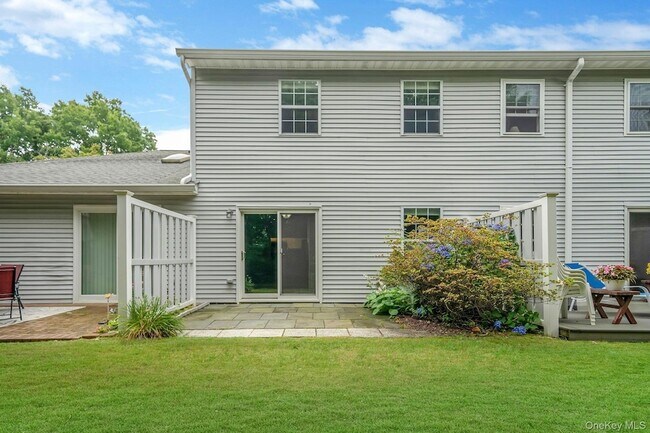 Building Photo - 908 Sara Cir