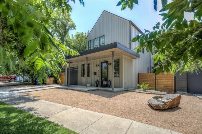 Building Photo - 6005 Woodrow Ave