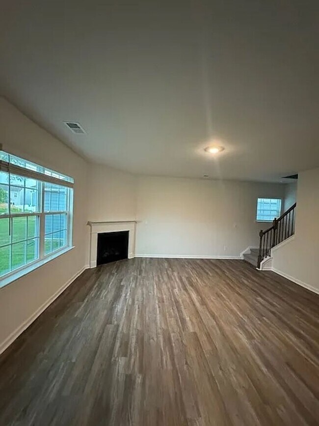 Building Photo - Brand New 4BR/2.5BA Single Family Home
