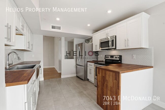 Building Photo - 7043 E McDonald Dr