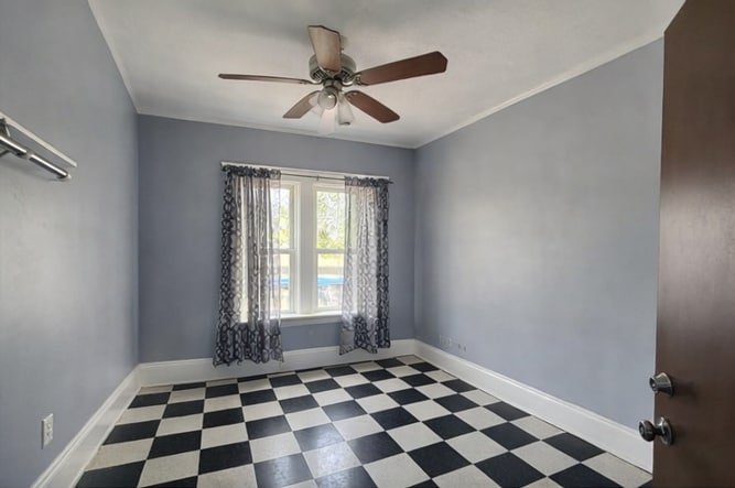 Building Photo - 2394 W 3rd St