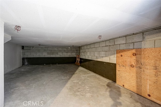 Building Photo - 5410 W 149th Pl
