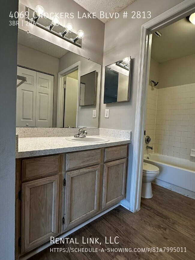 Building Photo - 4069 Crockers Lake Blvd