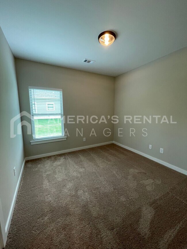 Building Photo - Home for Rent in Tuscaloosa, AL!!! View with 48 Hours Notice!  DEPOSIT PENDING!!