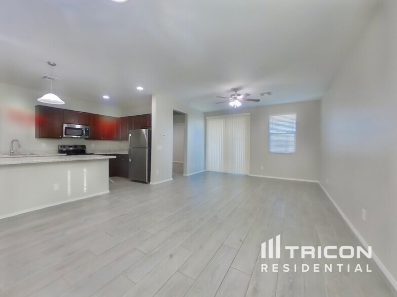 Building Photo - 17532 W Monte Lindo Ln