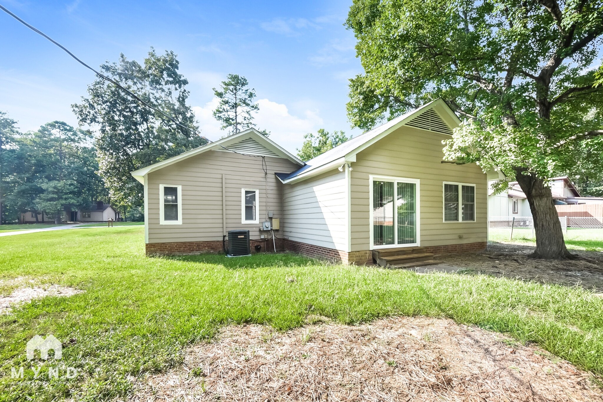 Building Photo - 6208 Stoneyridge Dr