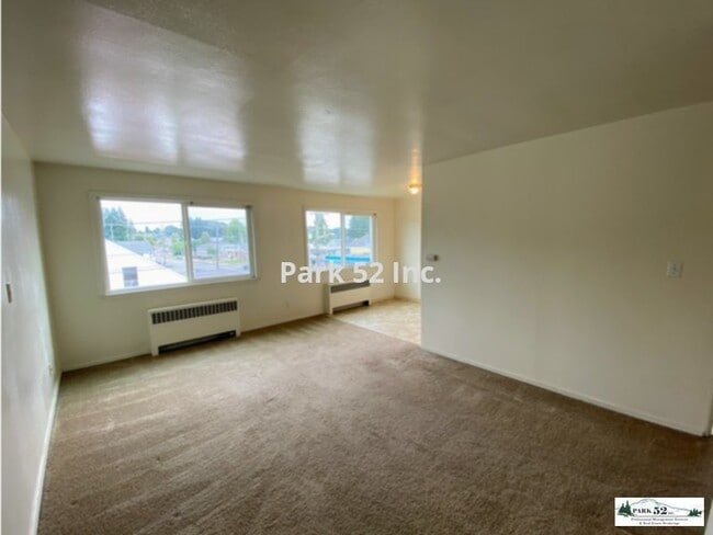 Building Photo - 5240 S Puget Sound Ave
