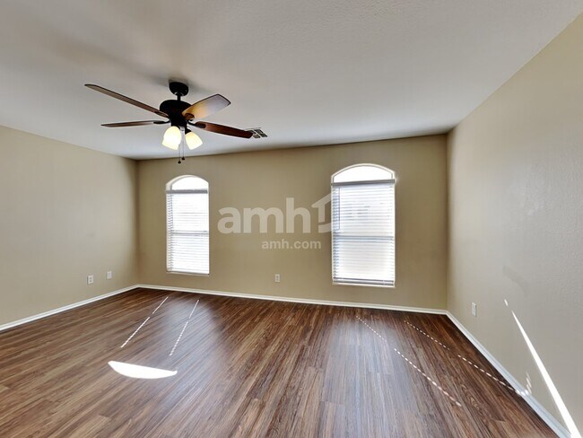 Building Photo - 16632 W Belleview St