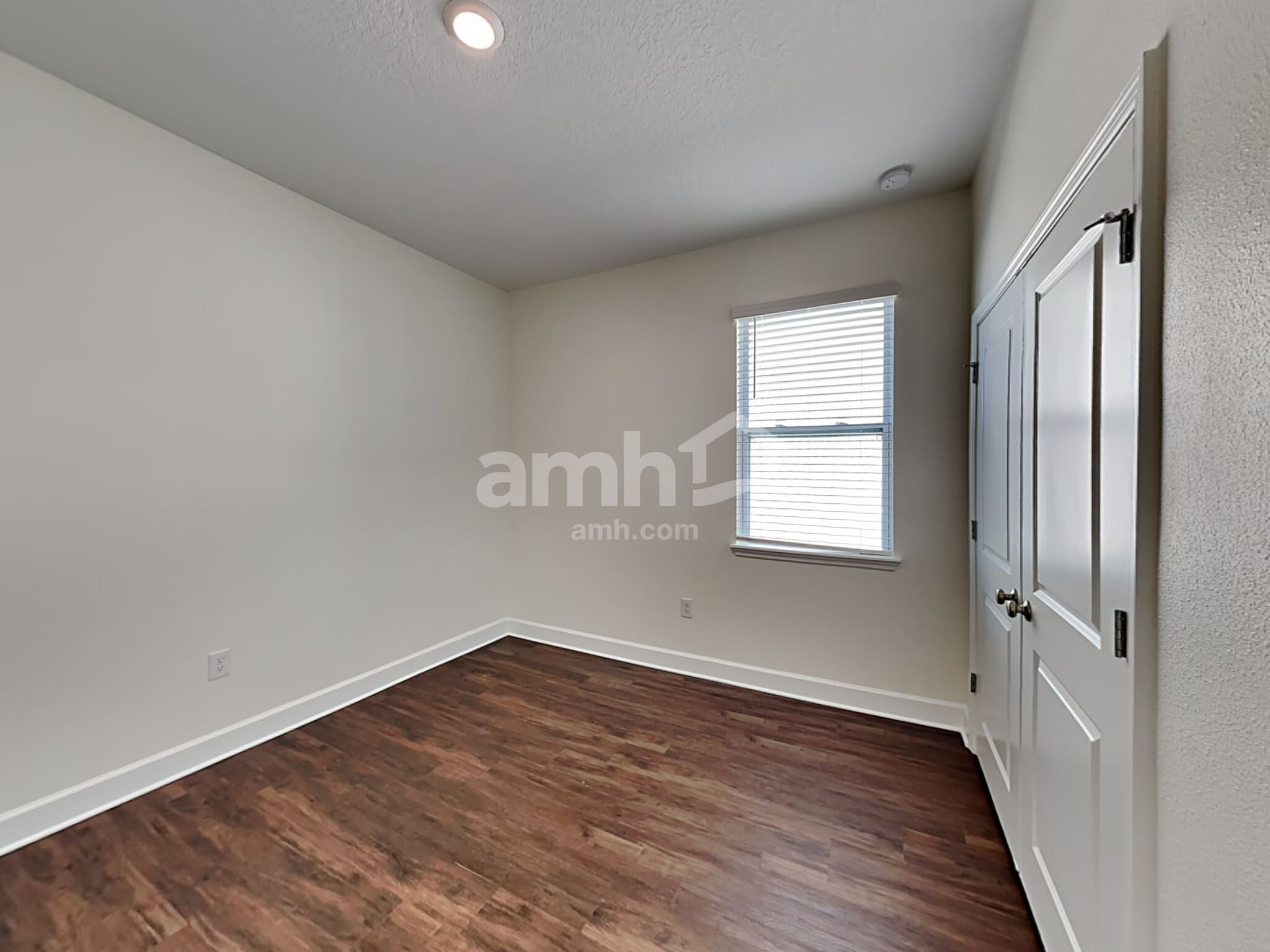 Building Photo - 2216 Saffron Walden Dr