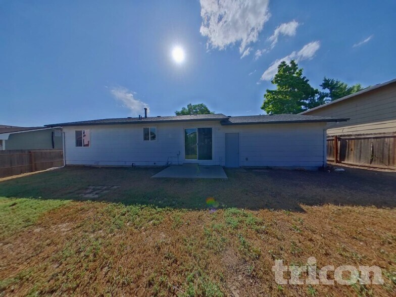 Building Photo - 7325 Woodstock St