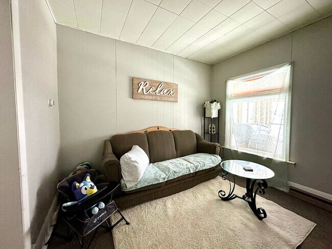 Building Photo - 5731-5733 W 8th St