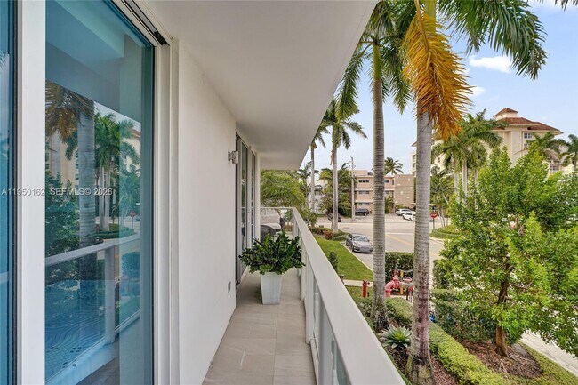 Building Photo - 1170 101st St