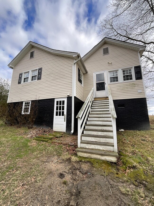 Building Photo - 603 Poplar Ave