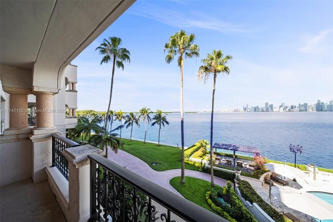 Building Photo - 5235 Fisher Island Dr