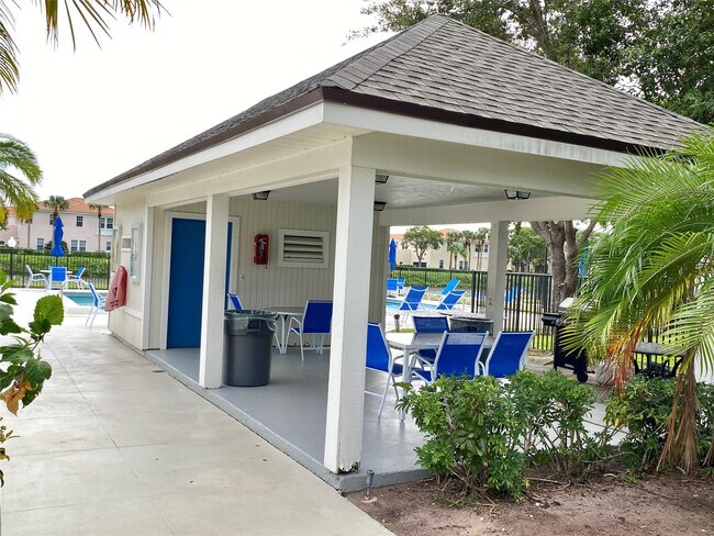 Building Photo - 3122 SW 20th Terrace