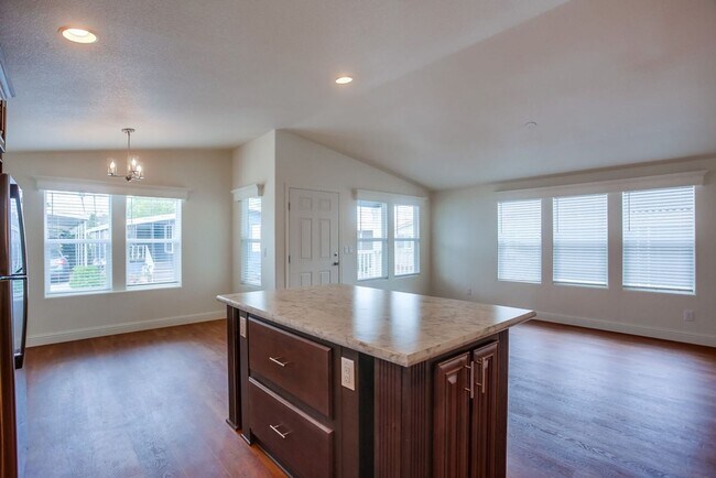 Building Photo - Manufactured Home in Casitas del Sol, 55+ Community