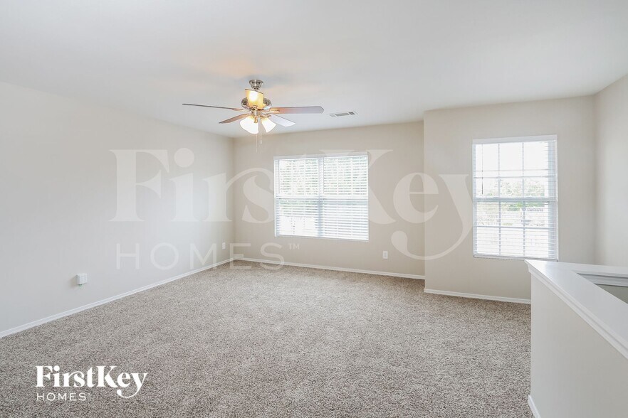 Building Photo - 9418 Prestbury Blvd