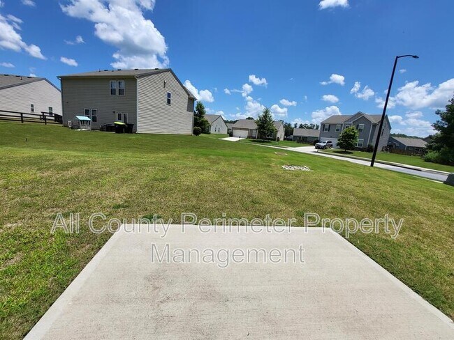Building Photo - 212 Cottontail Ln