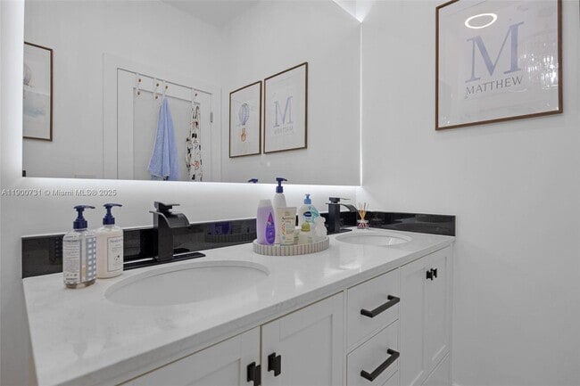 Building Photo - 19302 SW 132nd Path