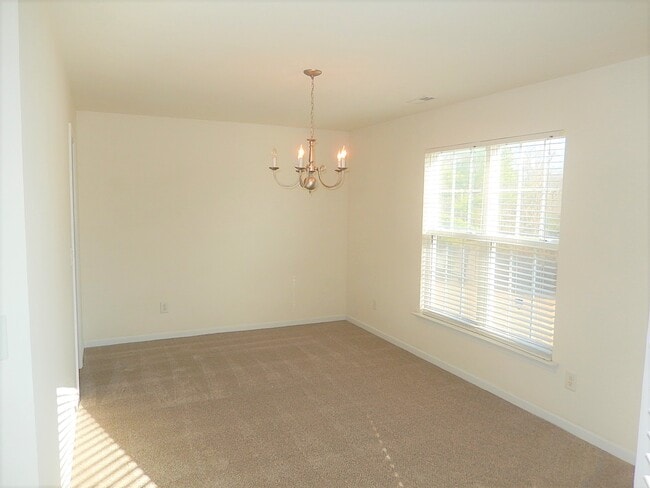 Building Photo - 1421 Springshire Ct