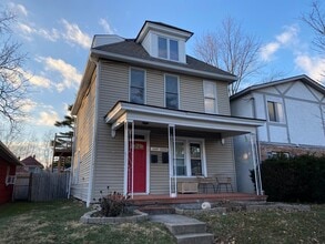 Building Photo - 2409 Glenmawr Ave