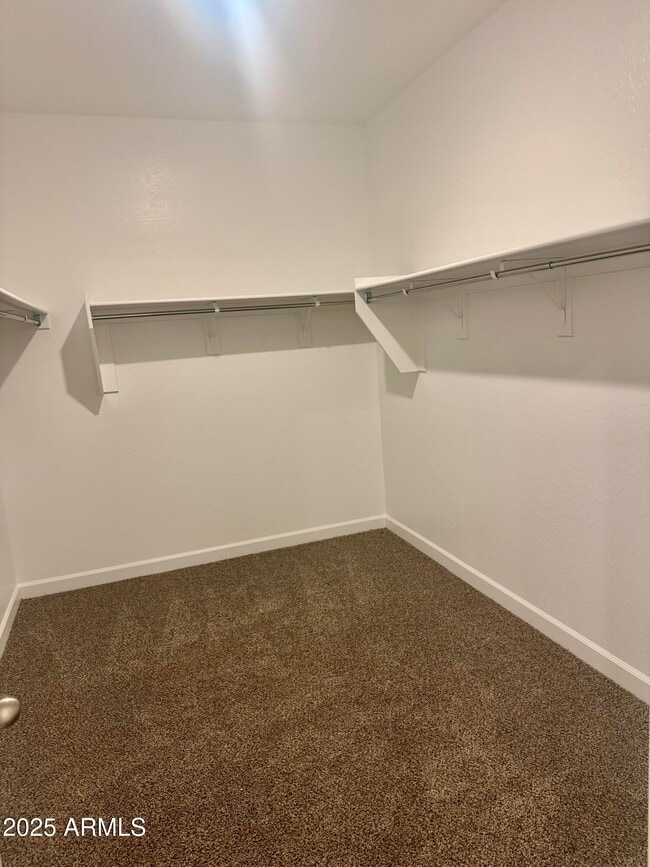 Building Photo - 5835 E Freesia Ln