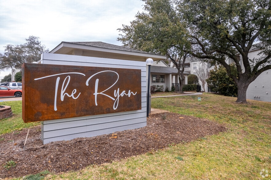 The Ryan 6051 Bridge St Fort Worth TX 76112 Apartment Finder