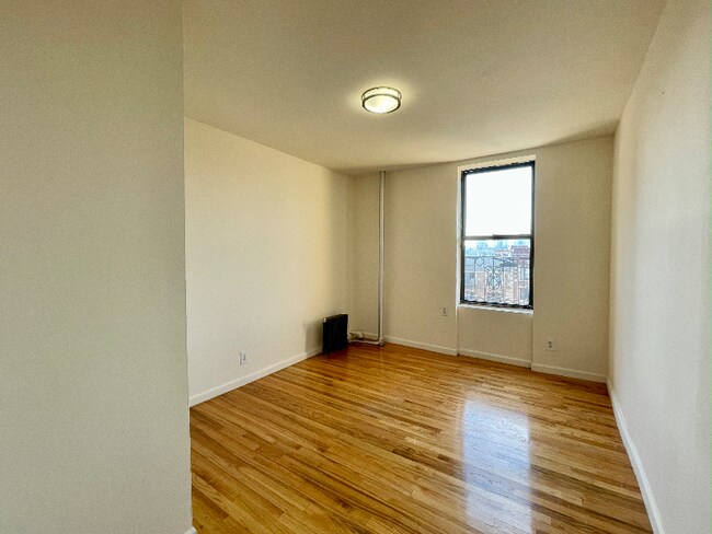 Building Photo - 540 W 136TH St
